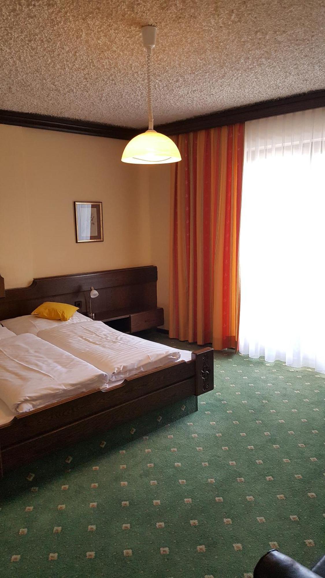 Hotel Kanz Villach Ruang foto