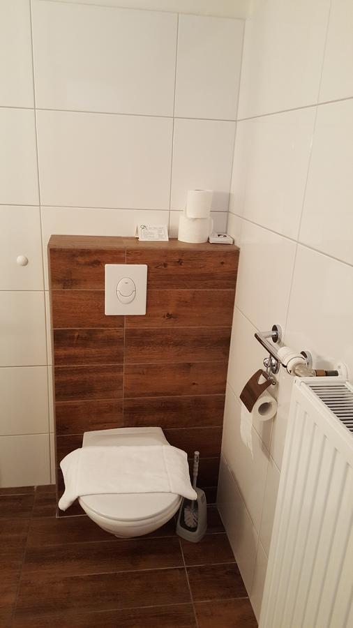 Hotel Kanz Villach Bagian luar foto